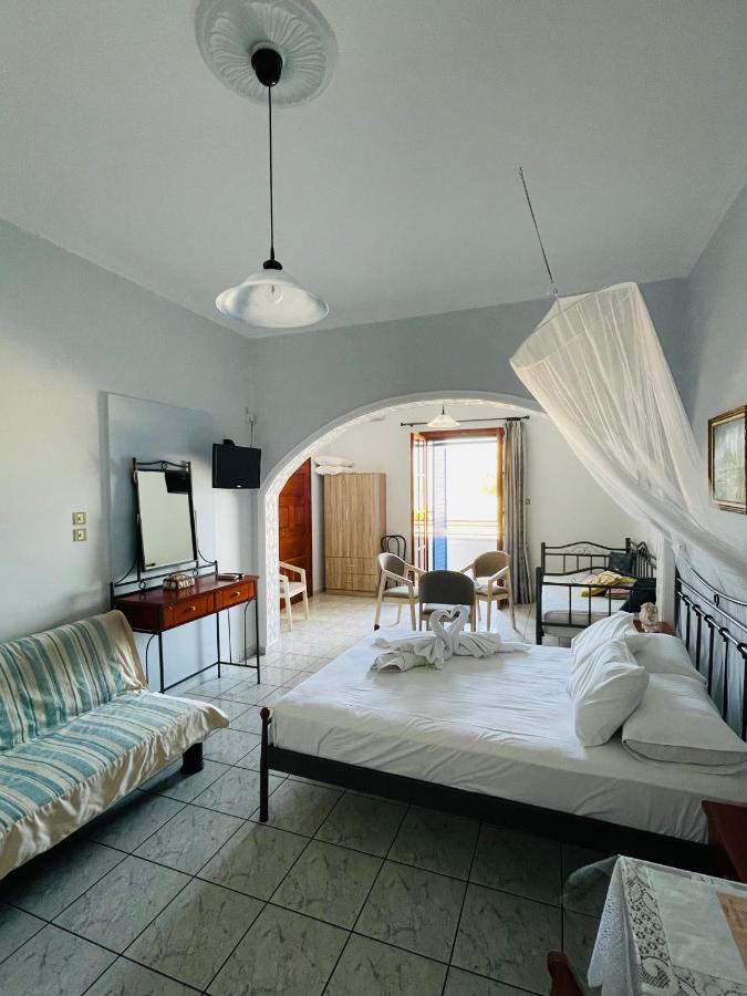 Gialos Rooms Elafónisos Eksteriør bilde
